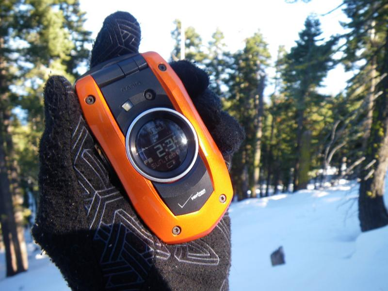 Illustration for article titled Casio Verizon Boulder G'zOne Waterproof Cellphone: Snowmodo Review